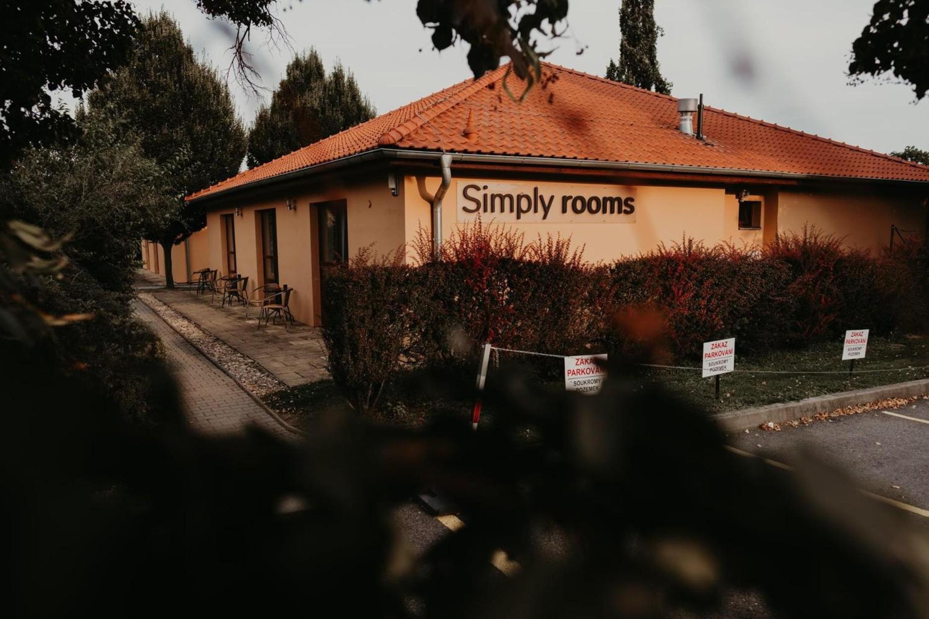 Simply Rooms 布尔诺附近斯拉夫科夫 外观 照片